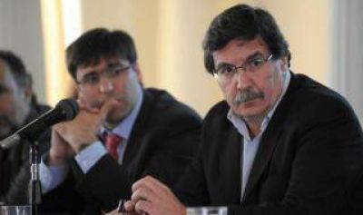 Tandil: Sileoni y Bossio entregaron notebooks e inauguraron jardines infantiles