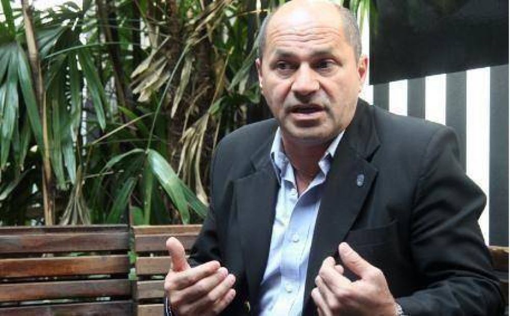 Secco: "No se arregla todo con patrulleros"