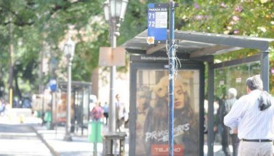 Sigue el paro de los choferes de la empresa Ciudad de C�rdoba