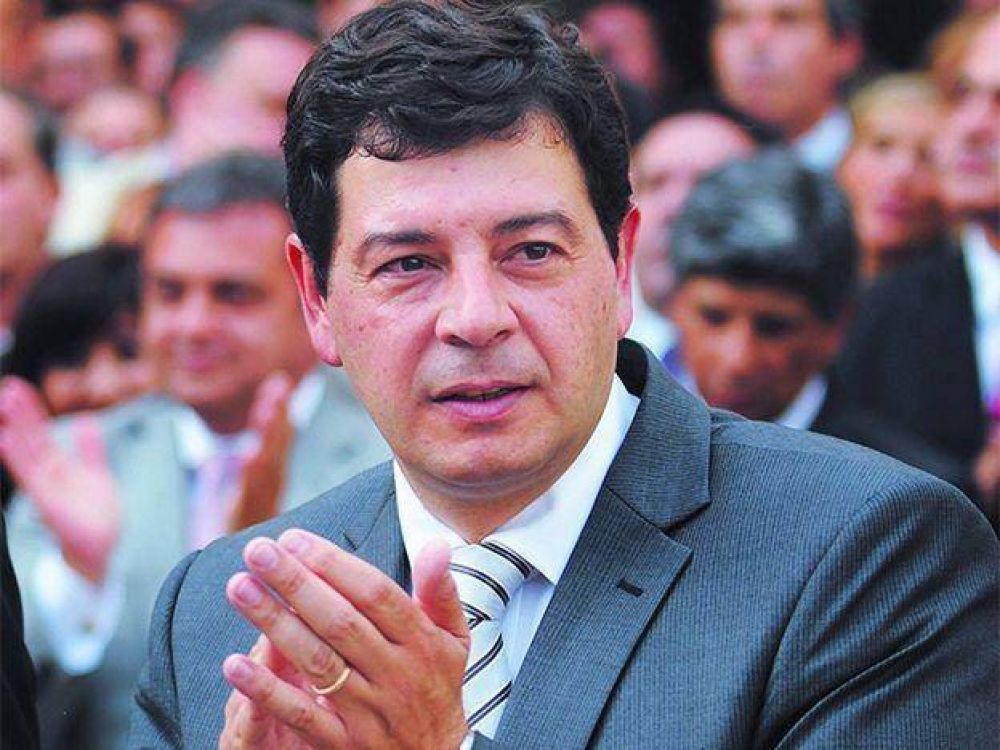 El ministro de Seguridad de Mendoza dijo que la emergencia decretada por Scioli en Buenos Aires "est� bien"