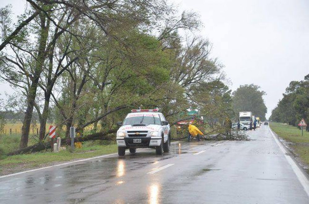 Sigue el alerta por �vientos intensos� y tampoco habr� clases este mi�rcoles