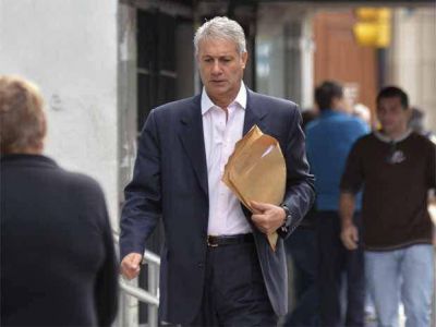 Dur�simo cruce entre Larraburu y Moirano