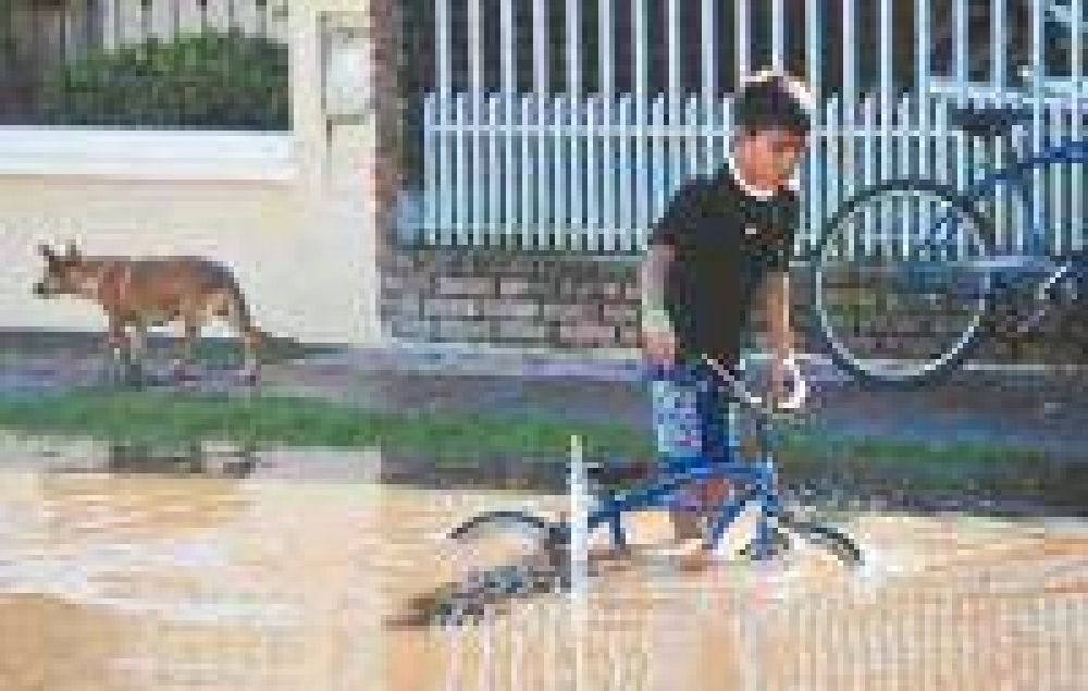 Todava quedan ms de 2000 evacuados por las inundaciones