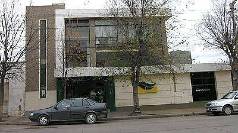Un ladr�n armado asalt� las oficinas de Tesorer�a de la Cooperativa El�ctrica de Trelew