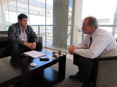 Avanza el di�logo con intendentes