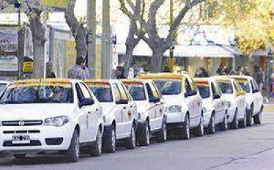 Acordaron que taxis y remises cobrar�n m�s barato el jueves