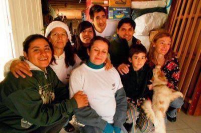 M�s de mil paquetes de alimentos, ropas, calzados para el Chaco