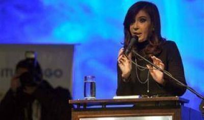 Cristina encabeza acto en la Universidad Nacional de La Plata