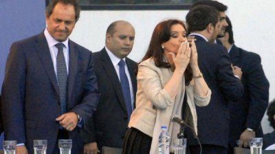 "Nos distinguimos como gobierno por hacernos cargo de los problemas"