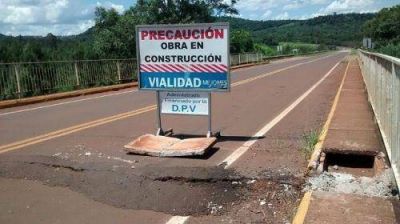 Habilitan en forma provisoria el paso de hasta 5 toneladas sobre el puente del arroyo Acaragu�