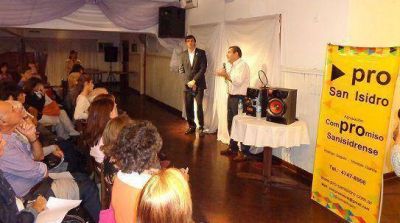 Guillermo Montenegro y Esteban Bullrich disertaron en San Isidro