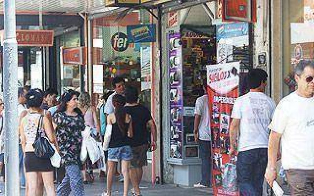 Los comercios de la Regi�n no cierran por el paro