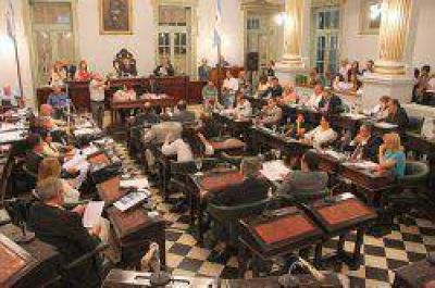 El PJ local volvi� a patear el tablero d�ndole la espalda al di�logo