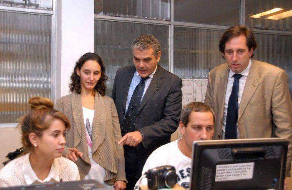 El �rea de Licencias para Conducir volvi� ayer a atender normalmente