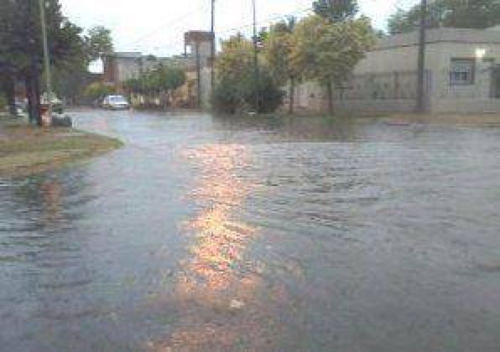 Pinedo dijo que el municipio �hizo una obra impresionante en canalizaciones�