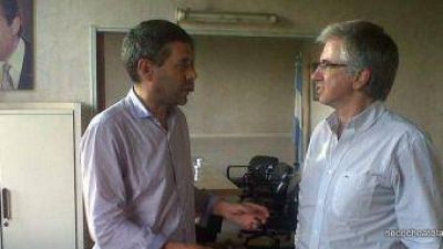 Kuhn se reuni� con Armendariz