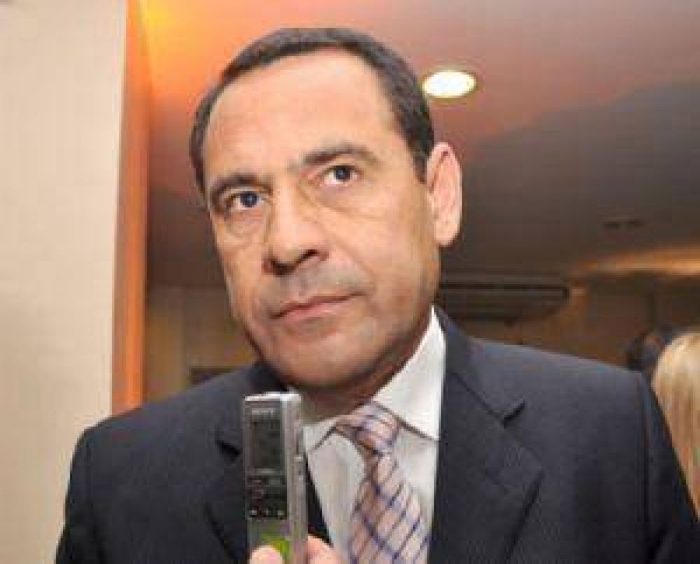 Regino Amado, sobre el paro: "Respetamos las decisiones de los gremios"