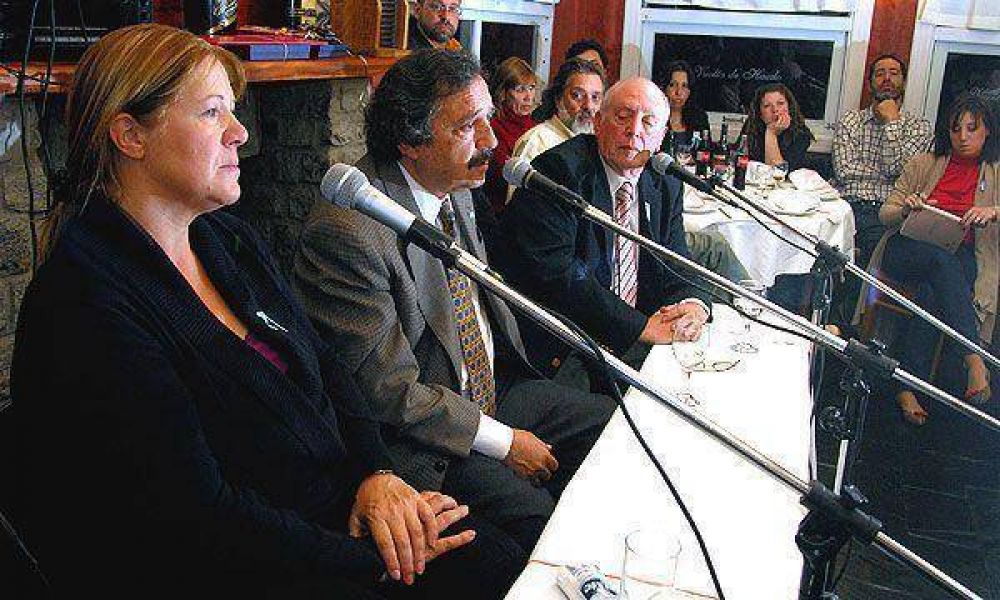 Para Alfons�n, las encuestas no reflejan los resultados reales