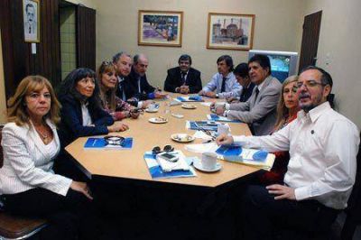 �El oficialismo le dio la espalda a los medios y trabajadores de prensa�