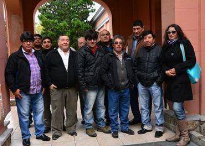 Peralta recibi� a los gremios municipales