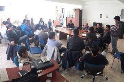 Trabajadores de Luz y Fuerza analizan oferta salarial