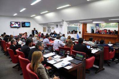 Se estableci� el car�cter de pr�ctica abusiva para el cobro de adicionales por carga virtual
