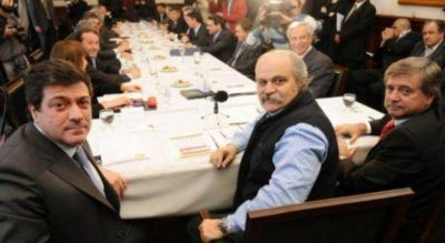 Mientras la oposici�n amenaza recurrir a la justicia, hoy se re�ne el Consejo de Seguridad