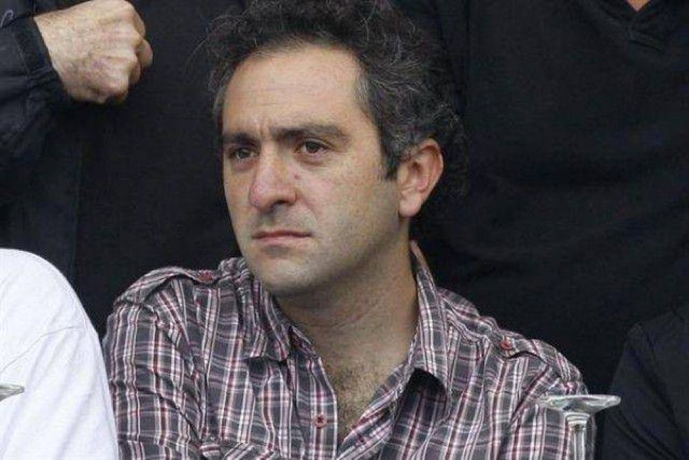 "El Cuervo" Larroque destac� a Mariotto por "la iniciativa y valent�a de profundizar" el debate por las reformas educativas