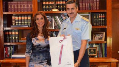 Claudia de Zamora se reuni� con el Brigadier Busetti