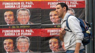 La Ciudad amaneci� empapelada con afiches contra el paro