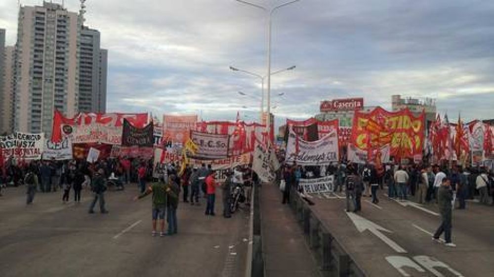 Hubo cortes en los principales accesos a la Ciudad