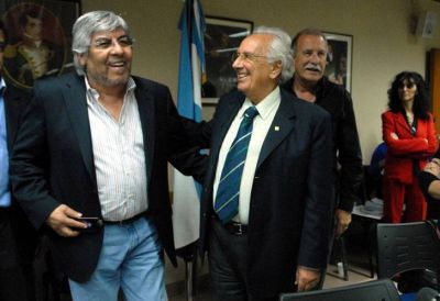 H�ctor Recalde, exabogado de Moyano, critic� el paro
