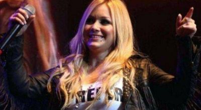 Por el paro nacional, se pasa al s�bado el recital de Karina
