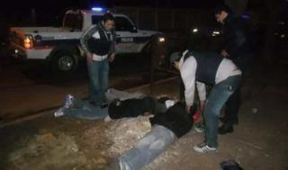 Quilmes: Desbaratan banda "pira�a" y secuestran armas