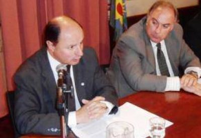 Guacone acus� a Barbieri y Nicol�s Macchia por la crisis pol�tica