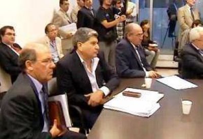 Monfasani pidi� a Laporta por cloacas y agua potable