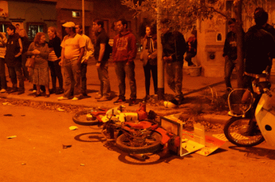 Un joven est� grave a ra�z de un choque m�ltiple frente a Plaza Espa�a 