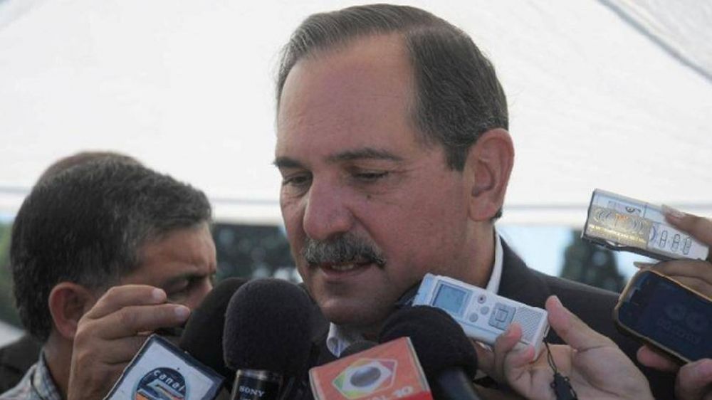 Alperovich: "Se obliga a parar porque no hay colectivos"