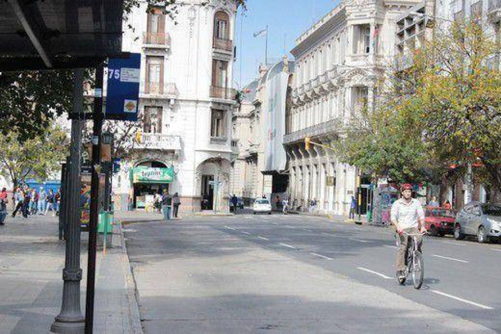 Sin transporte, el paro se sinti� m�s en el sector p�blico y escuelas