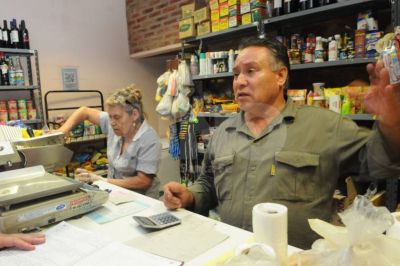 Atrap� a ladrones con ayuda de vecinos y avis� a la Polic�a
