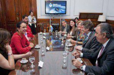 Rodolfo Urtubey en reuni�n por el Parlamento de la UNASUR
