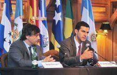 Juan Manuel Urtubey plante� la necesidad de crear un Consejo Econ�mico y Social nacional