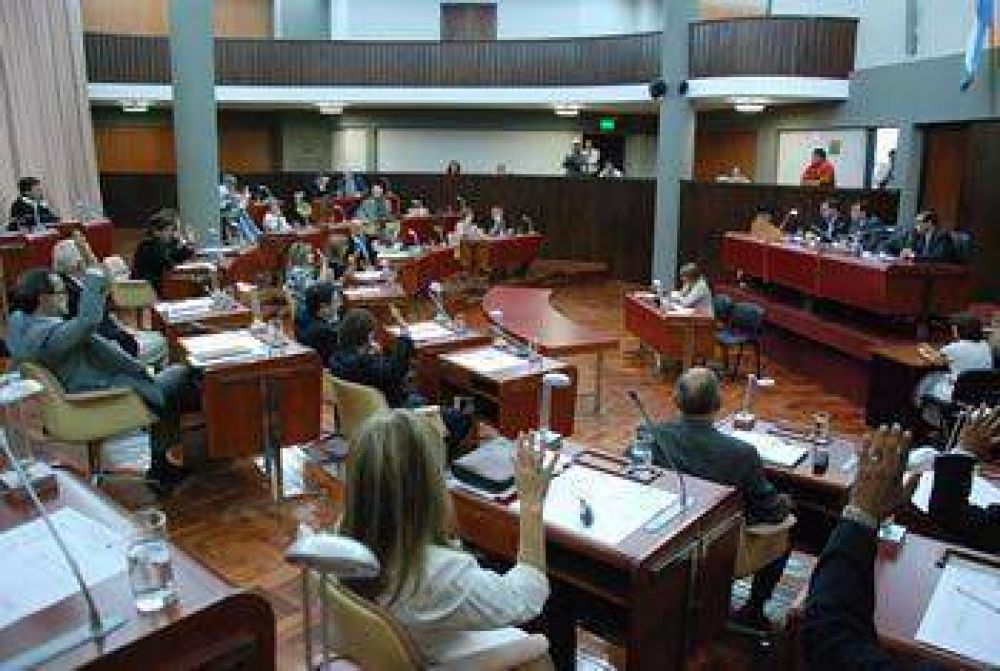 Los diputados de Chubut se aumentaron sus dietas un 27%