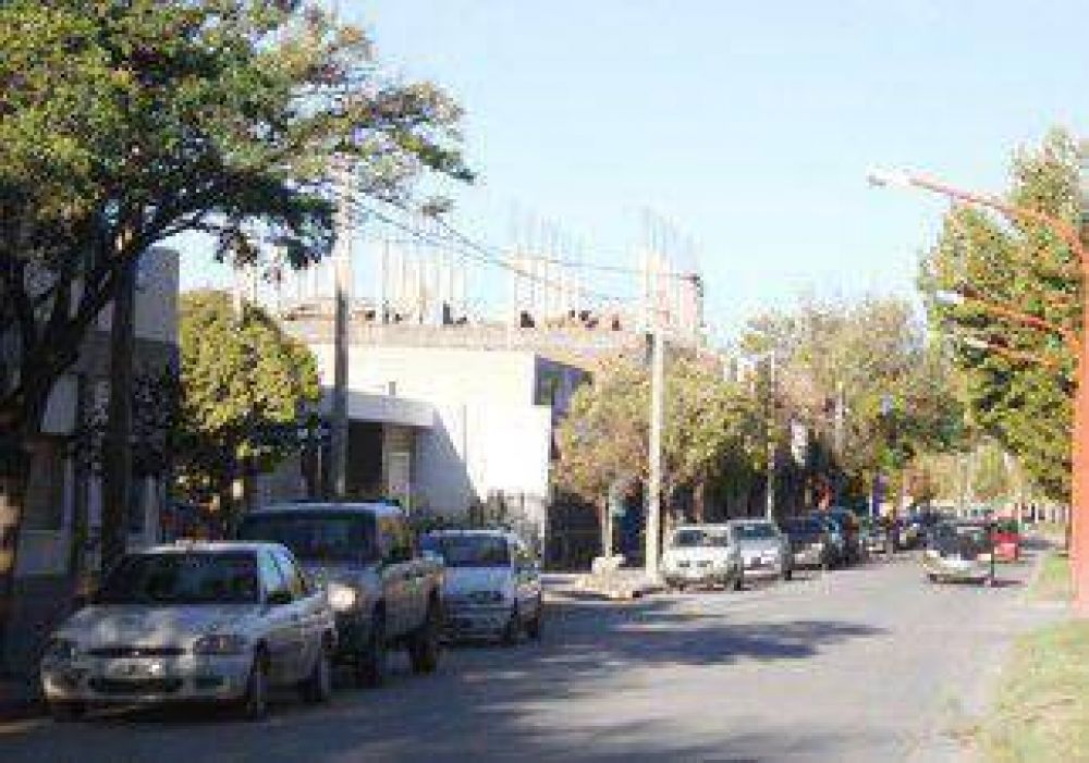 La amenazaron con un cuchillo y se llevaron $1.000
