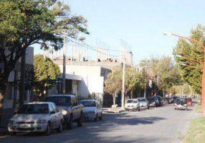 La amenazaron con un cuchillo y se llevaron $1.000