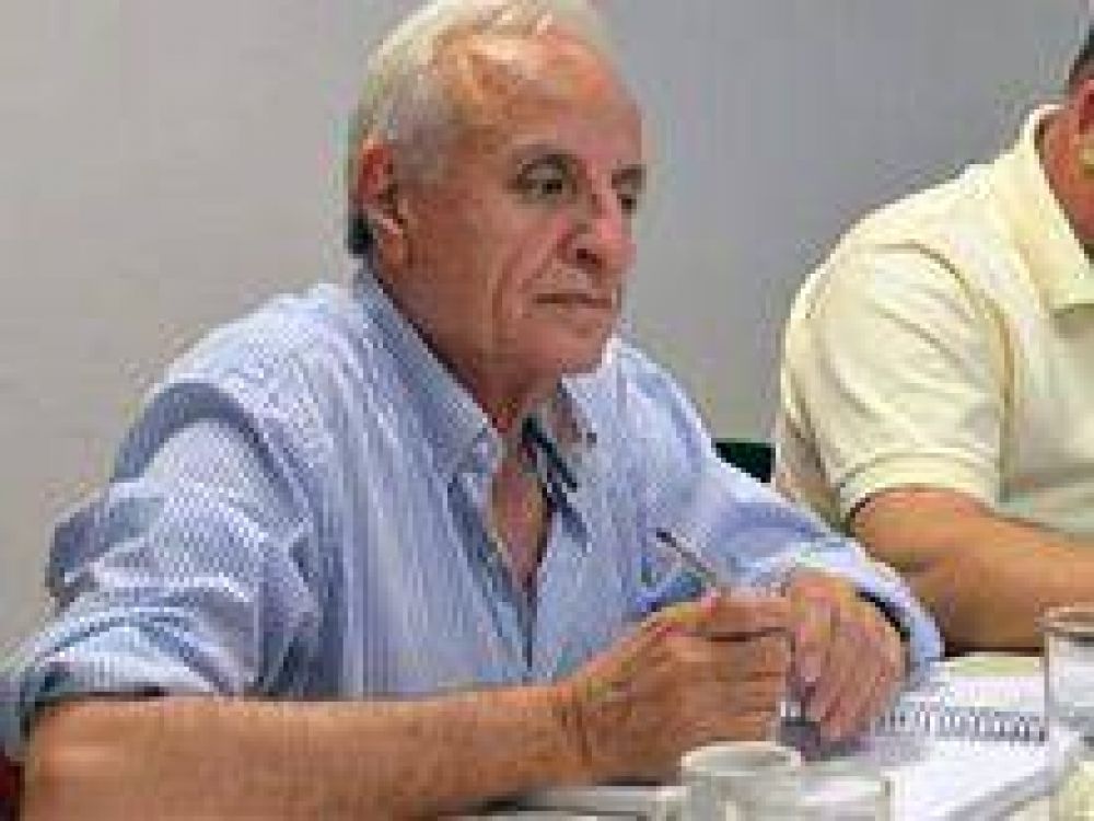 Ocampos tambi�n pide por el informe de la defensora del Pueblo