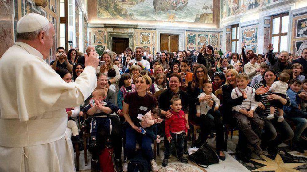 El Papa pidi� perd�n por "los abusos sexuales a ni�os" por parte de sacerdotes de la Iglesia