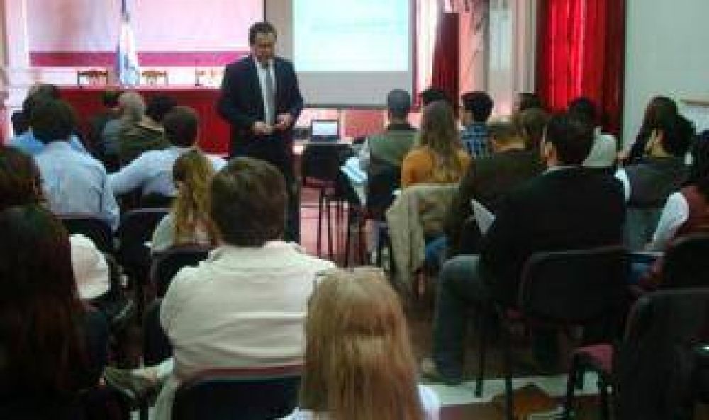 Col�n: RSE: I Jornada de Debate Pyme de la Fundaci�n Banco Credicoop