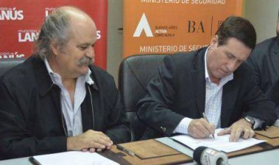 Dar�o D�az P�rez y Alejandro Granados Presentaron el Comando de Patrulla Comunitaria en el Distrito