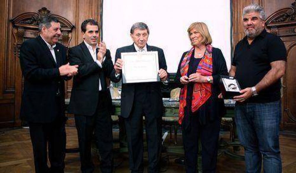 La Legislatura porte�a distingui� a Landriscina